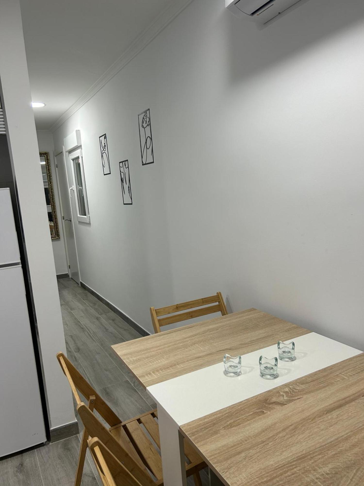Ferienwohnung A Unos Pasos A Paseo Del Prado Madrid Exterior foto
