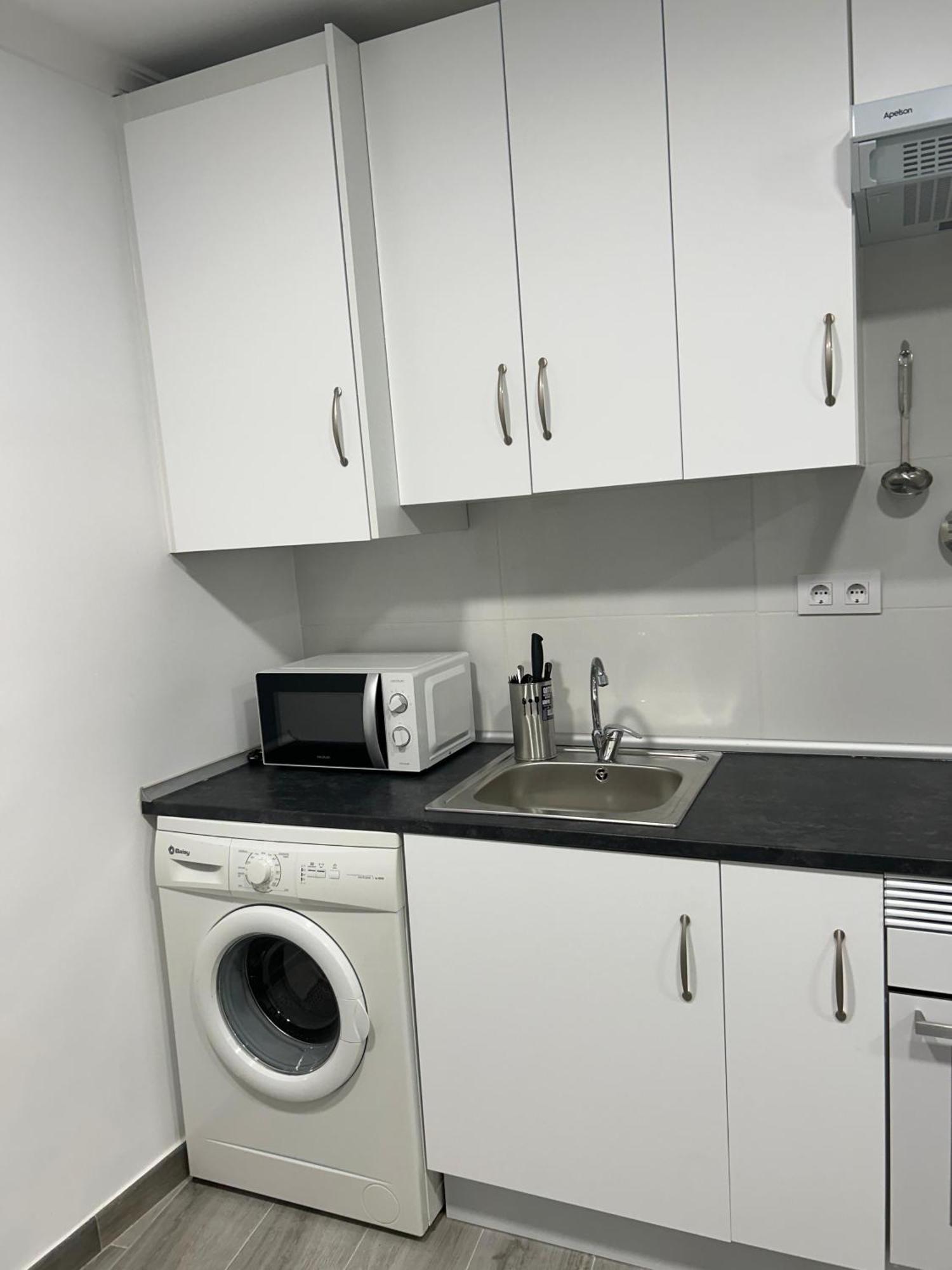 Ferienwohnung A Unos Pasos A Paseo Del Prado Madrid Exterior foto