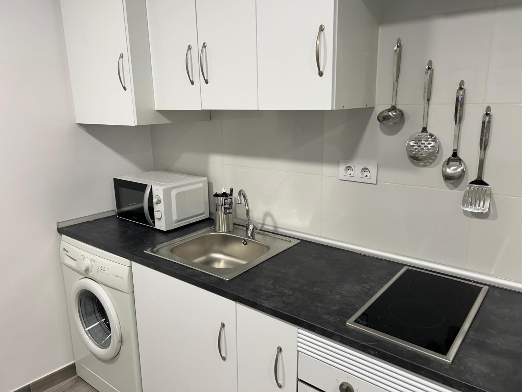 Ferienwohnung A Unos Pasos A Paseo Del Prado Madrid Exterior foto