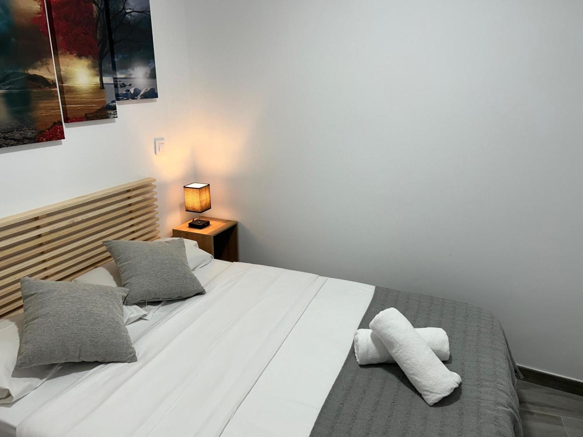 Ferienwohnung A Unos Pasos A Paseo Del Prado Madrid Exterior foto